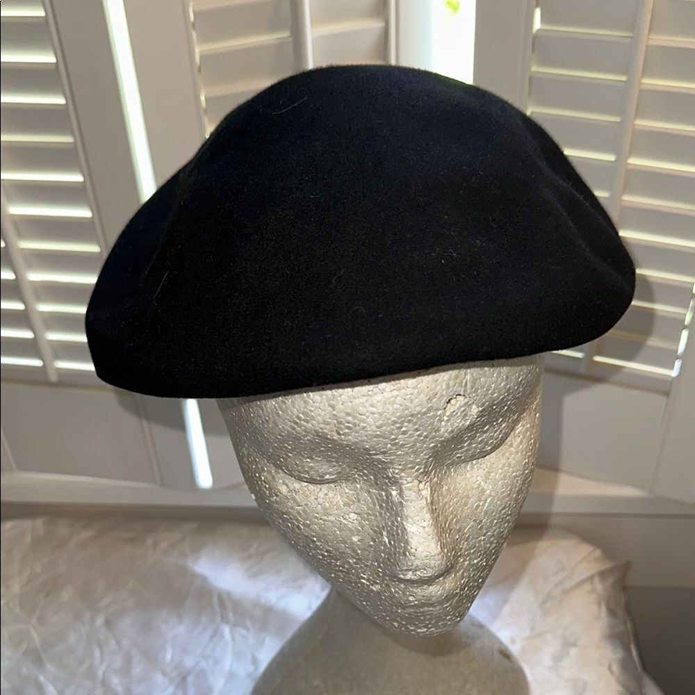 Vintage‎ 40s/50s Black Felt Beret